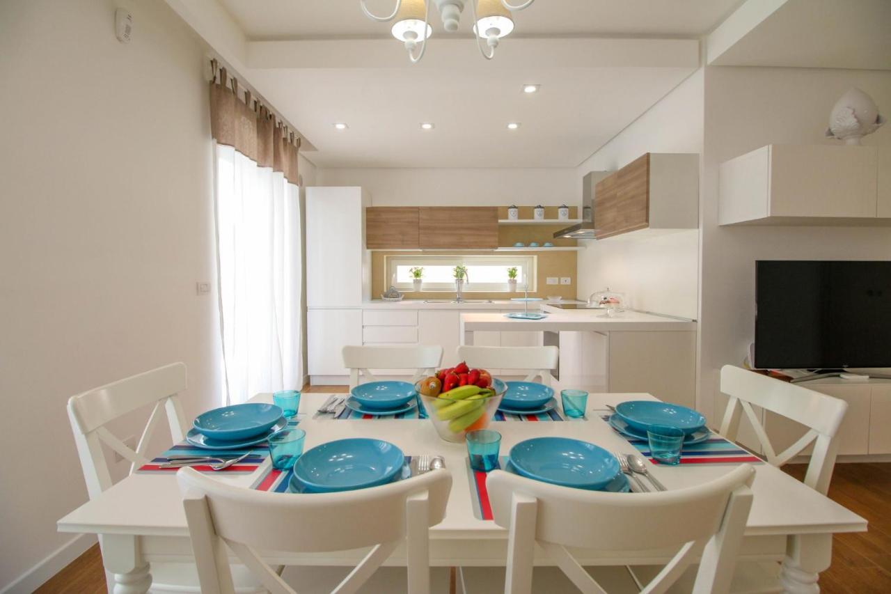 Whitehouse- Monopoli Apartment Luaran gambar